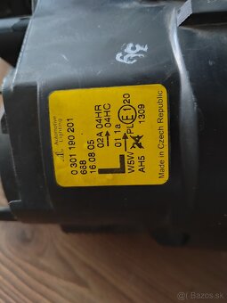 Volkswagen Polo 9N predné svetlo - 2