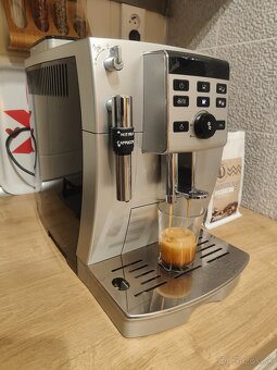 Delonghi ECAM 23.120.SB - 2