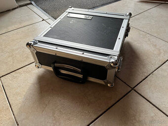 1/2 rack case na in ear - 2