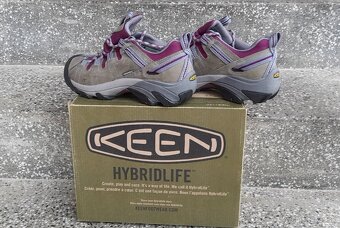 Dámske - detské trekové/turistické topánky č.36 - 2