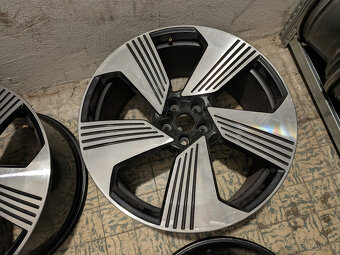 Audi Q8 e-tron - originál 21" alu disky - 2