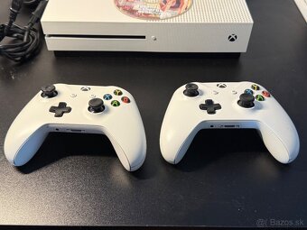 Predam Hernú konzolu Xbox One S 500GB Silver Používaná - 2
