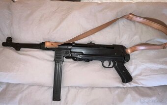 MP40 - replika - 2
