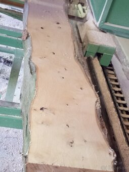 predám javorové a hrabové fošne dĺžka 2.5m hrubé 6cm . - 2