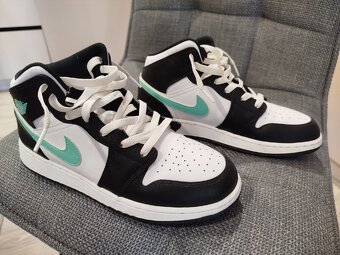 Botasky Air JORDAN 1 MID - 2