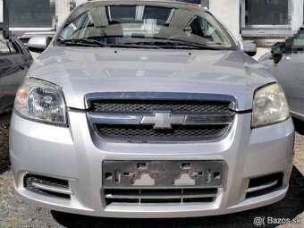 Chevrolet Aveo 1.4 2009 predám kapota, MOTOR F14D3, NáRAZNíK - 2