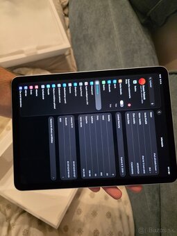 iPad Air 11" M3 nový + klávesnica + smart cover - 2
