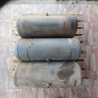 Predám rôzne vzduchojemy z V3S - 2