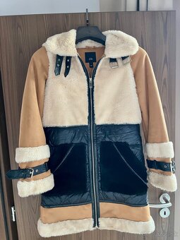 Športovo - elegantná kožušinová bunda - nová s visačkami - 2