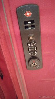 Dámsky kufor, ružový. - 2