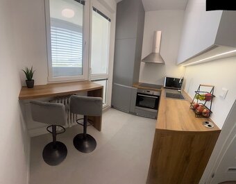 Na prenájom 2.izbový byt s loggiou - 2