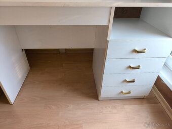 Písací stolík +váľanda - 2