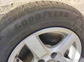 Celoročné pneu + disky 195/65 R15 - 2