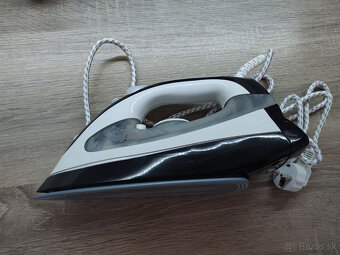 Zehlicka TESCO Steam Iron - 2