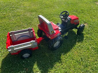 Detský šľapaci traktor s vlečkou - 2