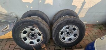 235/70r16 - 2