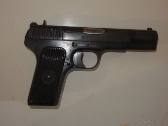 Pištol Tokarev TT33 - 2