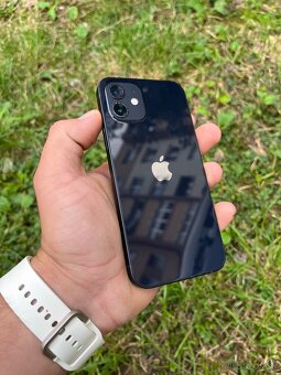 Predám Iphone 12 64GB - 2