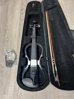 Elektrické husle Stagg EVN X 4/4 BK - 2