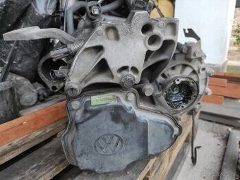 Predám 5 stupnovu prevodovku na Passat b6 - 2