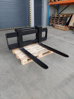 Paletizačné vidly Manitou na sklade - 2