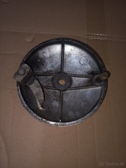 Manet brzdový štít - 2