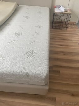 Manželská posteľ s matracmi - 2