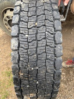 Pneu DUNLOP 315/80 R22,5 - 2