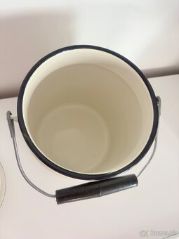 Smaltovane konvy - 2