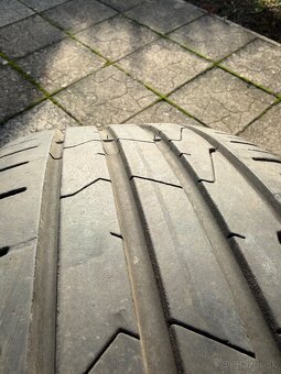 Pneumatiky 215/55 R17 - 2