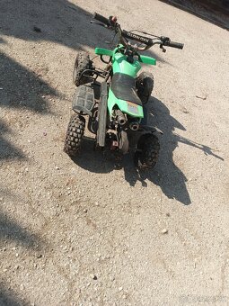 Decká štvorkolka - 2