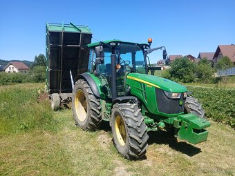 Traktor John deere 5100R - 2