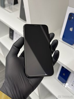 ZÁRUKA 1 ROK / Apple iPhone X 64GB Space Gray, 100% - 2