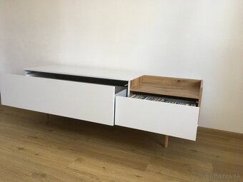 Stolík pod TV AArup - 2