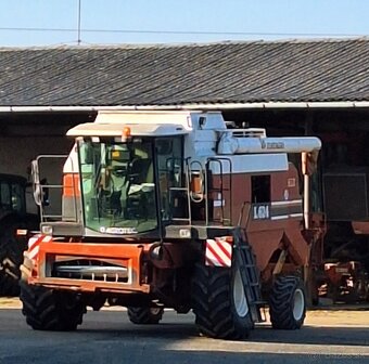Predáme obilný kombajn zn.Fiatagri, Laverda 624 - 2