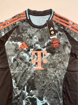 Futbalový Dres Bayern Mníchov 24/25 - 2