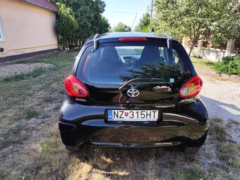 Toyota Aygo Sedan 50kw Manuál - 2