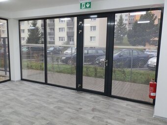 Prenájom kancelárskych, obchodných priestorov, novostavba, N - 2