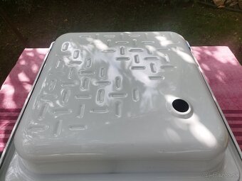 Sprchovacia vanička - 2