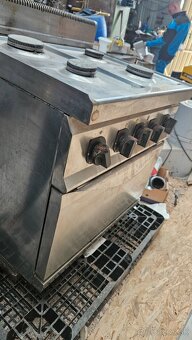 Gastro sporák 4 horáky plus rúra - 2