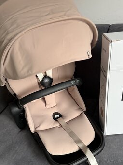 Sedenie Cybex priam 4.0 s úplne novým poťahom Cozy beige - 2
