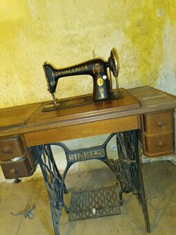 Sijaci stroj Singer - 2