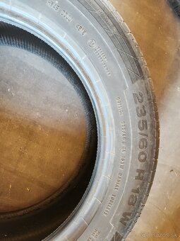 235/60r18 - 2