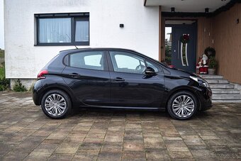 Peugeot 208 1.6 HDi Allure 2017 - 2