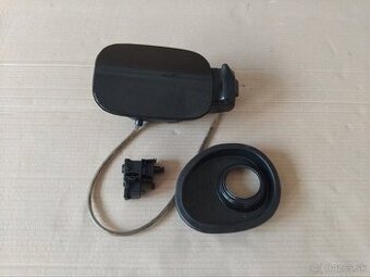 dvierka nádrže paliva Octavia 3 - 2