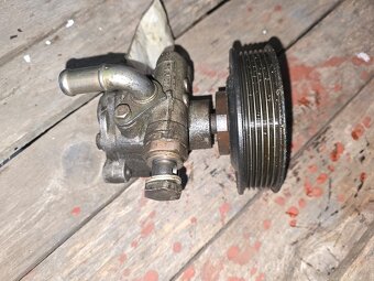 Servočerpadlo VW Bora 1J0422154B - 2