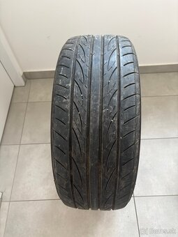 Letné gumy 215/50 r17 - 2