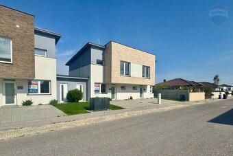 PREDAJ, DOM NA KĽÚČ, Dunajská Streda, 4 izby, pozemok 189 m2 - 2