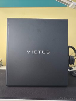 Herný počítač HP victus - 2