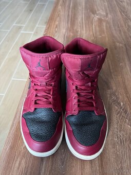 Nike Air Jordan 1 mid burgundy tenisky veľkosť 44 - 2